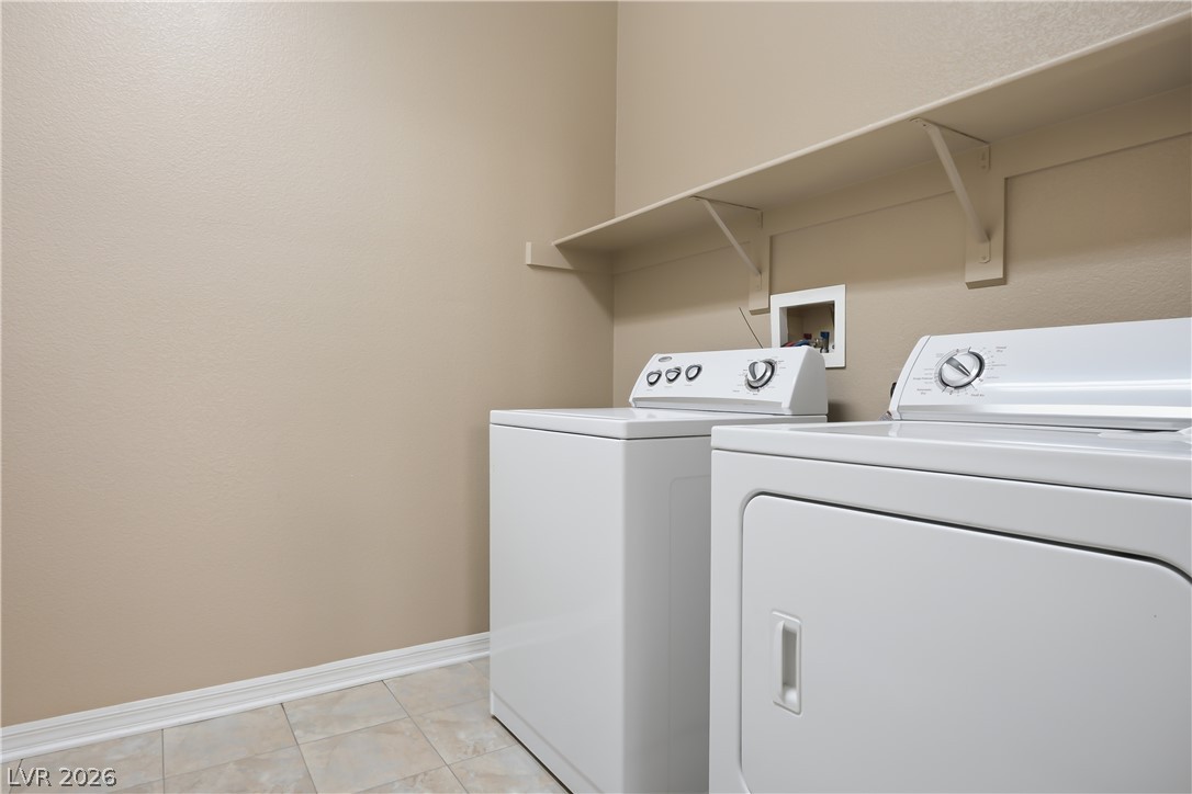8305 Oakshire Street Las Vegas NV 89131