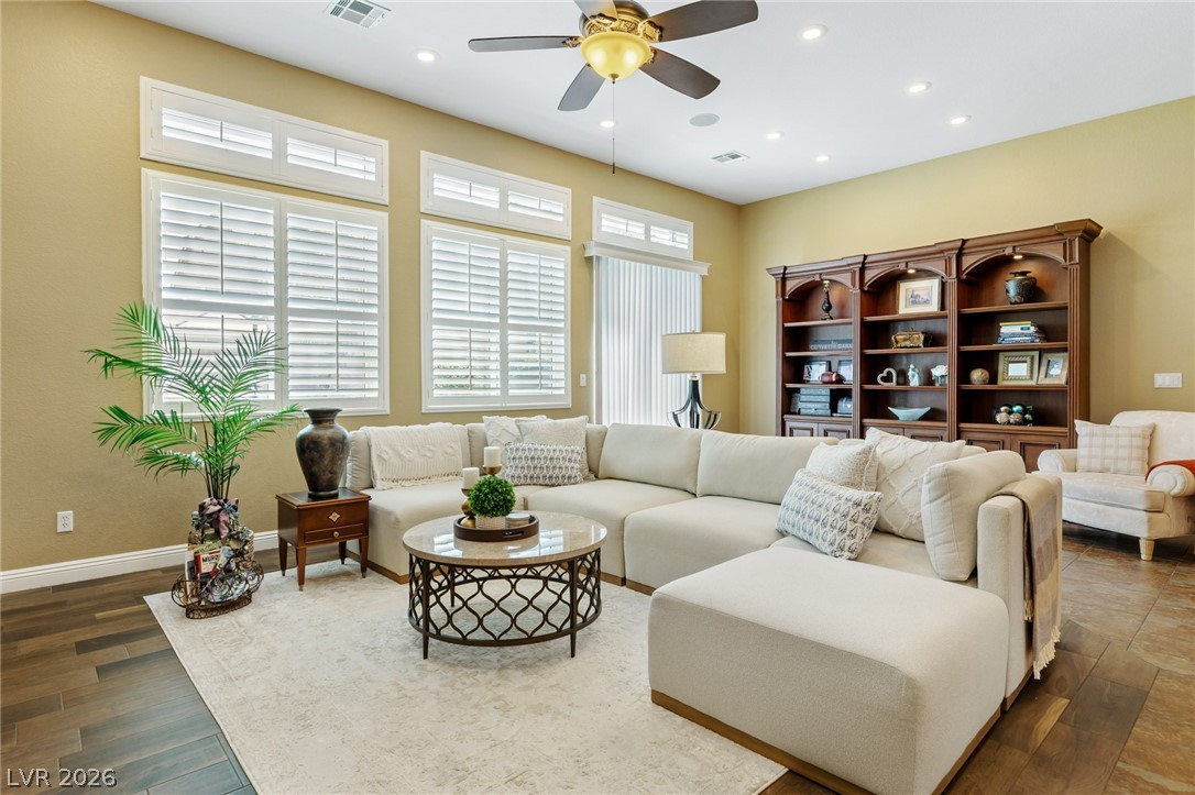 10063 Golden Bluff Avenue Las Vegas NV 89148