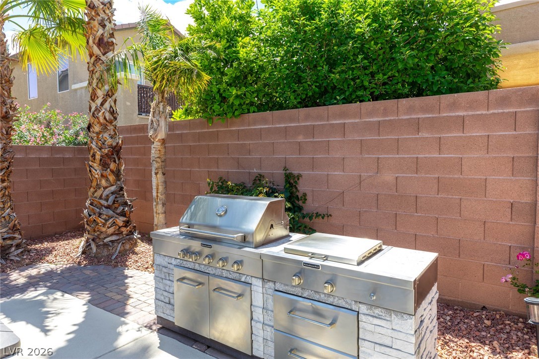 10063 Golden Bluff Avenue Las Vegas NV 89148