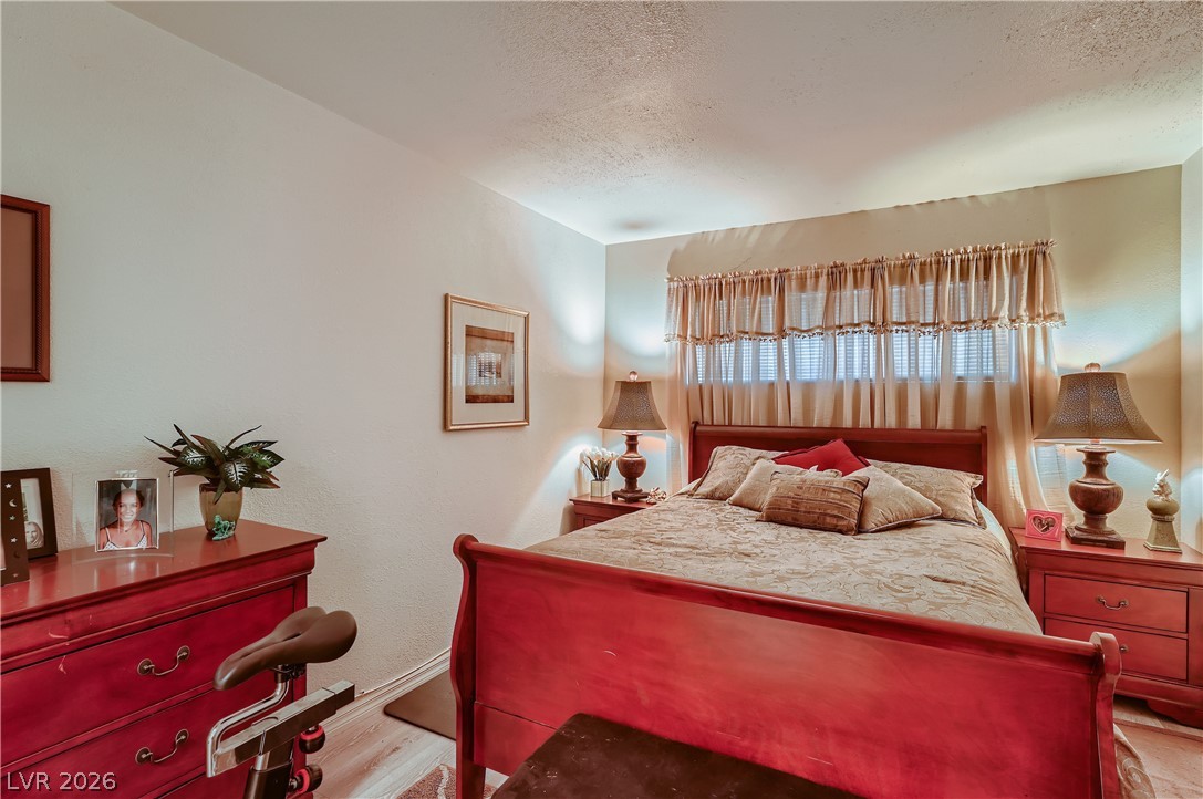 7082 Mira Vista Street Las Vegas NV 89120