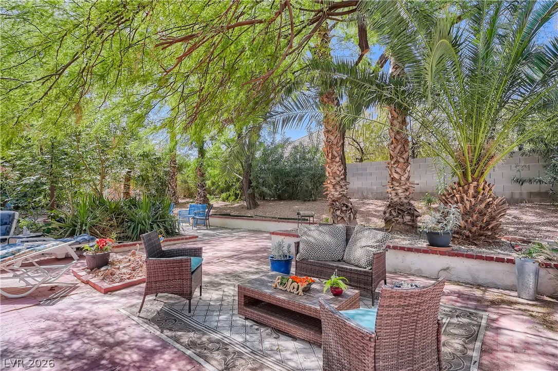 7082 Mira Vista Street Las Vegas NV 89120