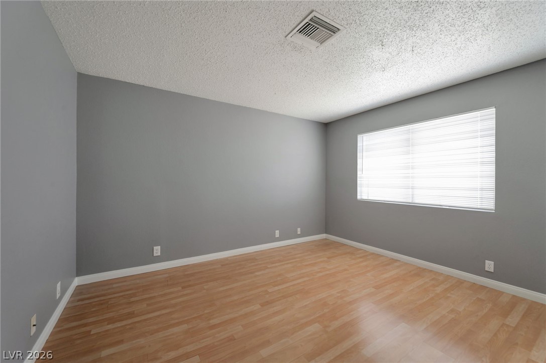 3825 Summer Breeze Circle Las Vegas NV 89108