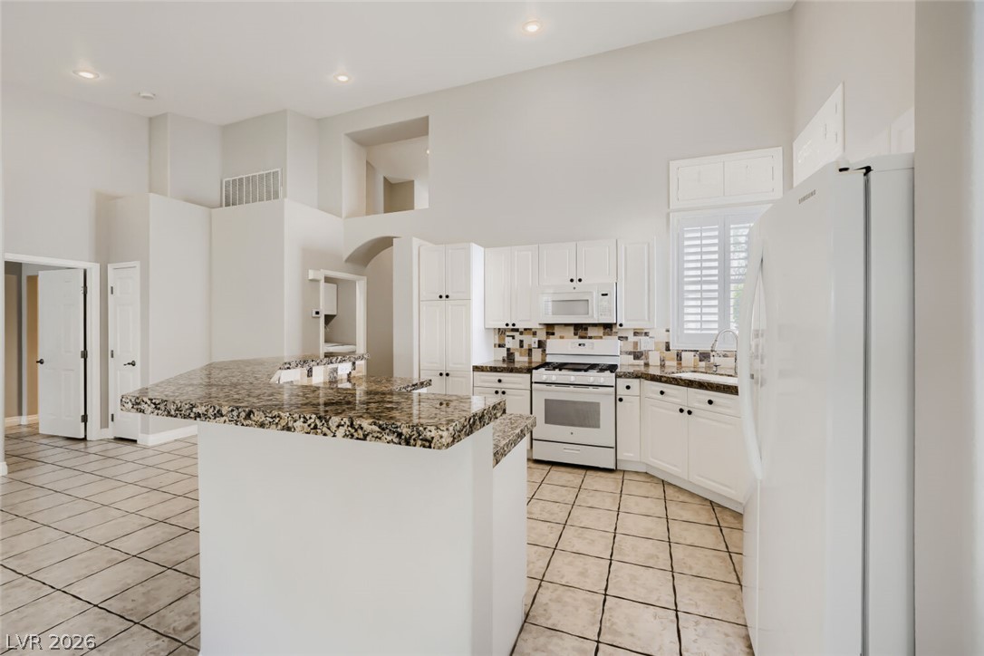 9641 Emeraude Avenue Las Vegas NV 89147