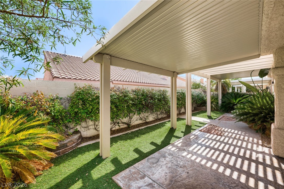 9641 Emeraude Avenue Las Vegas NV 89147