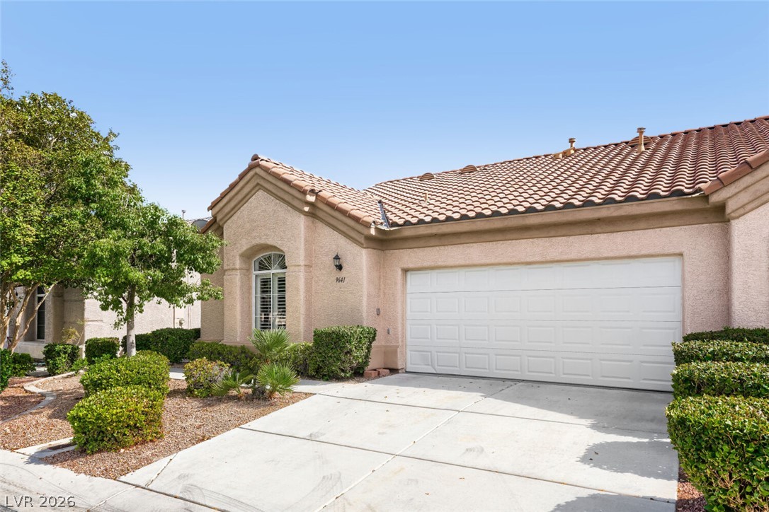 9641 Emeraude Avenue Las Vegas NV 89147