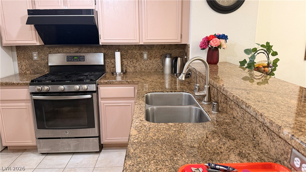 5248 Sunny Beach Lane Las Vegas NV 89118