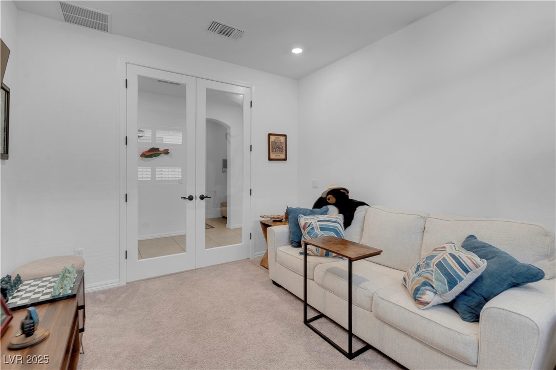 124 Lake Oasis Street Henderson NV 89011
