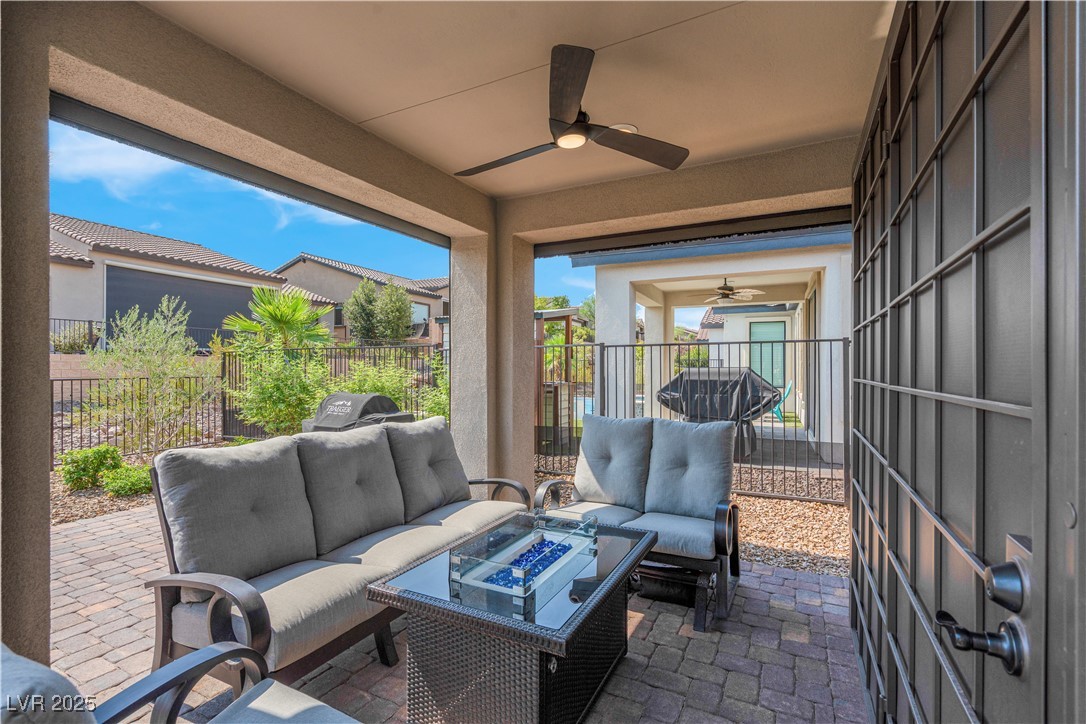 124 Lake Oasis Street Henderson NV 89011