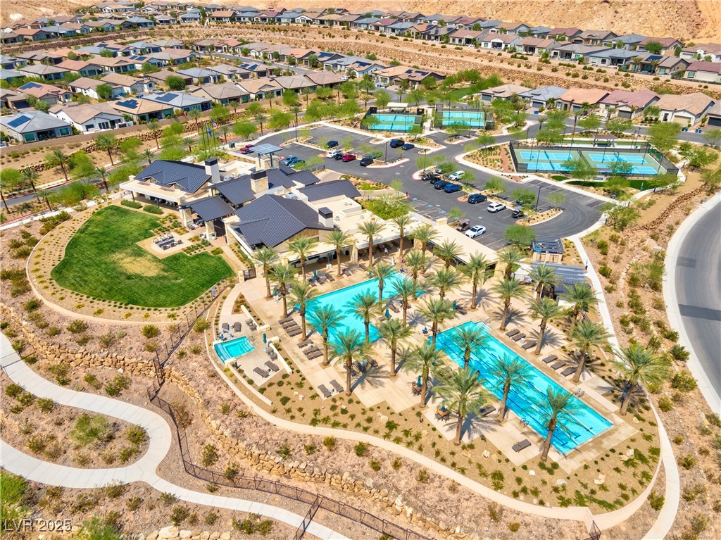 124 Lake Oasis Street Henderson NV 89011