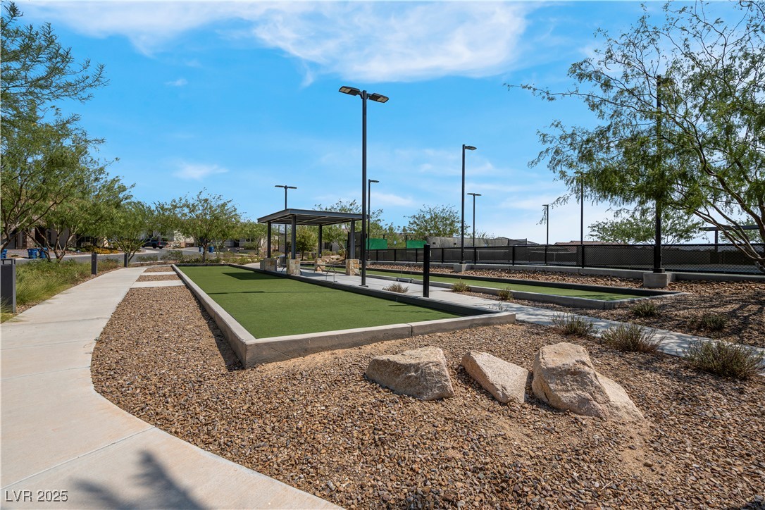 124 Lake Oasis Street Henderson NV 89011