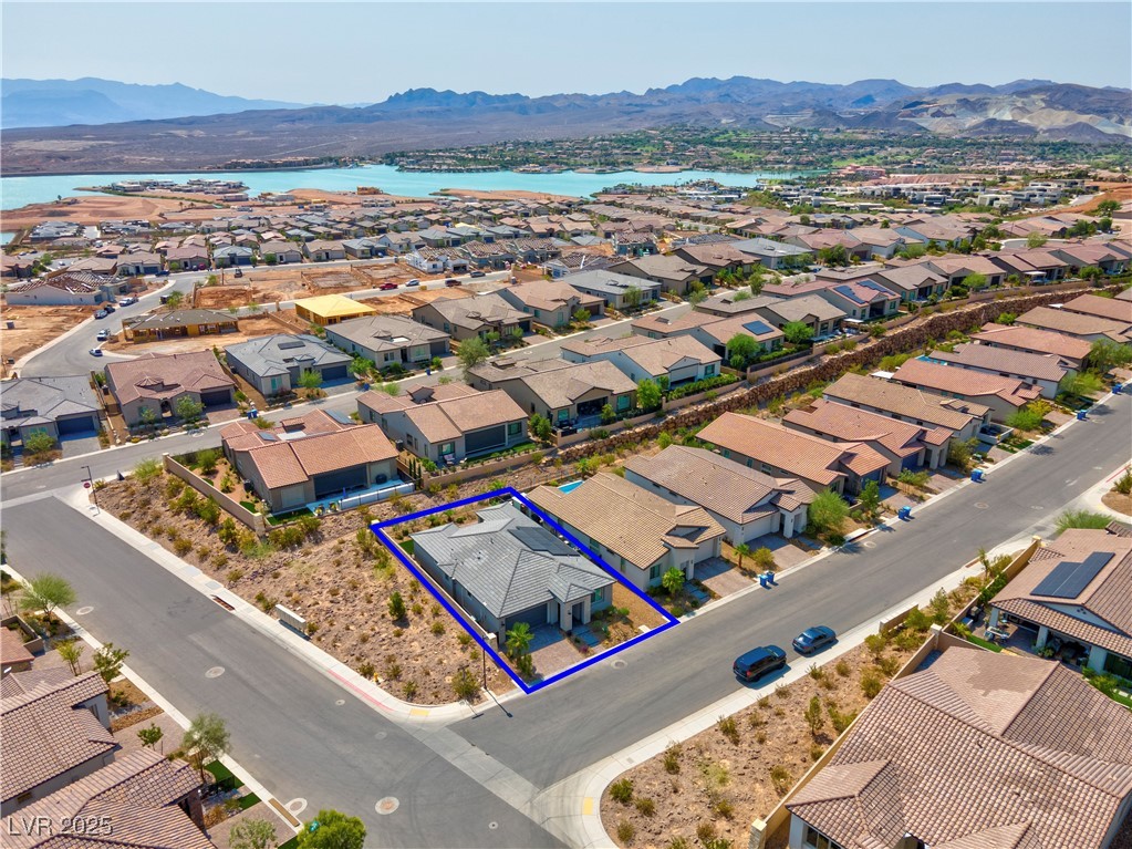 124 Lake Oasis Street Henderson NV 89011