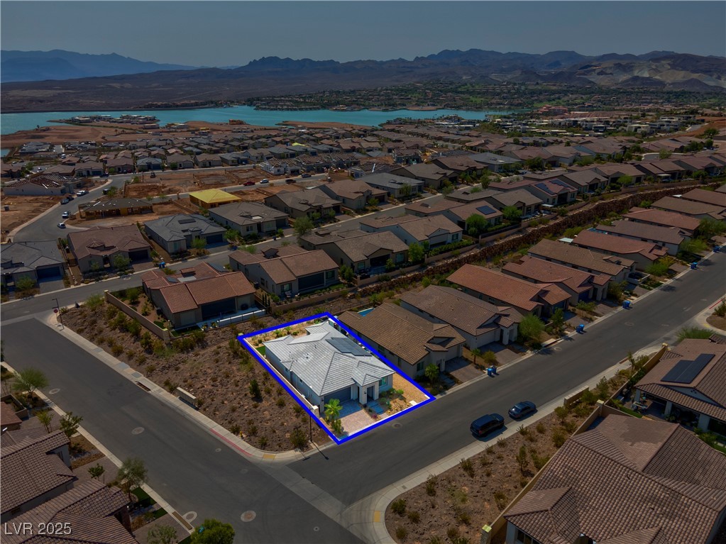 124 Lake Oasis Street Henderson NV 89011