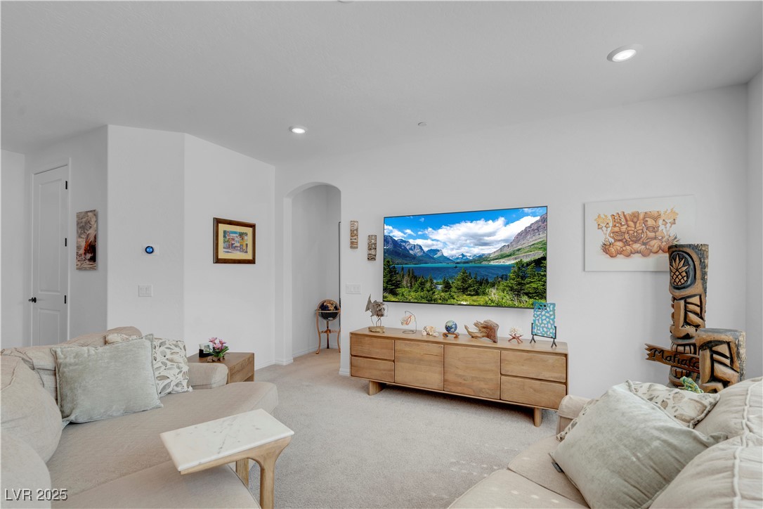 124 Lake Oasis Street Henderson NV 89011