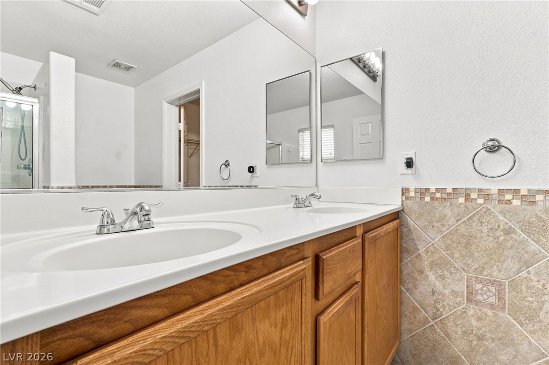 6180 Pacific Dogwood Avenue Las Vegas NV 89139