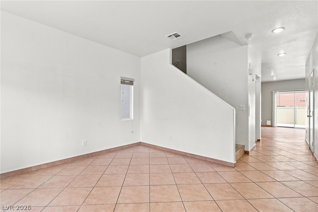 6180 Pacific Dogwood Avenue Las Vegas NV 89139