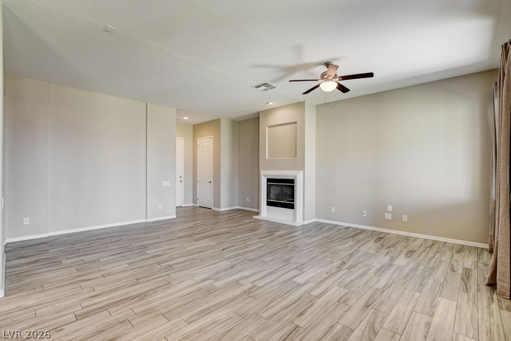 2756 Leys Burnett Avenue Henderson NV 89044