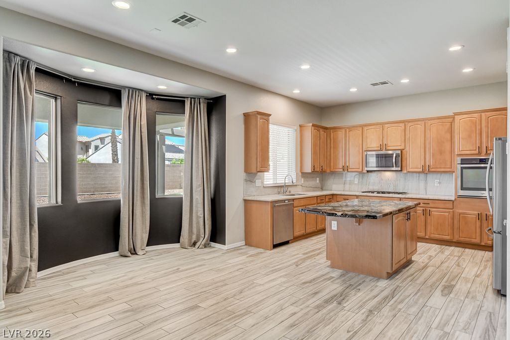 2756 Leys Burnett Avenue Henderson NV 89044