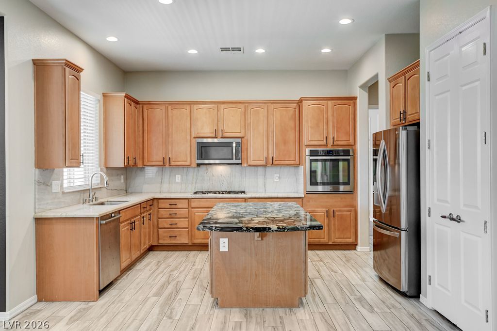 2756 Leys Burnett Avenue Henderson NV 89044