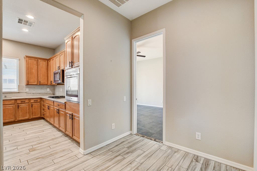 2756 Leys Burnett Avenue Henderson NV 89044