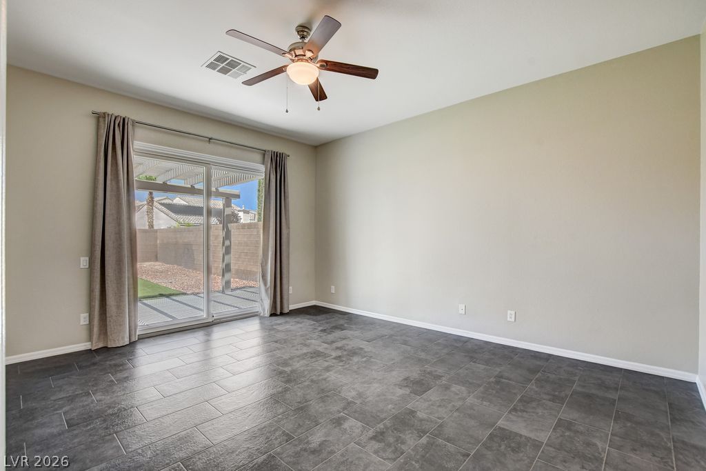 2756 Leys Burnett Avenue Henderson NV 89044