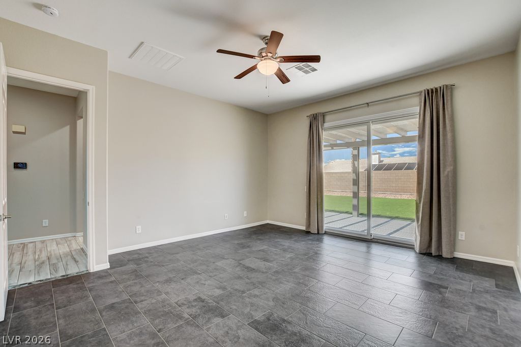 2756 Leys Burnett Avenue Henderson NV 89044