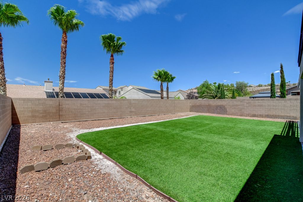 2756 Leys Burnett Avenue Henderson NV 89044