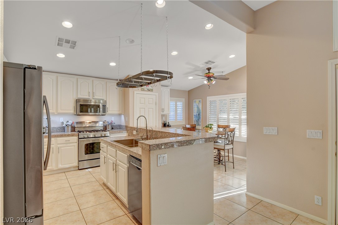 1715 Bluff Hollow Place North Las Vegas NV 89084