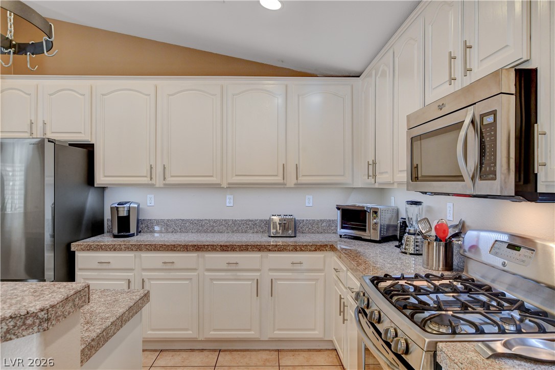 1715 Bluff Hollow Place North Las Vegas NV 89084