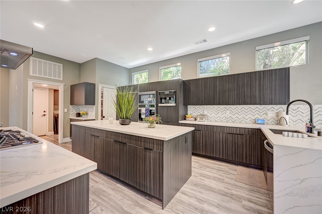 9005 Robinson Ridge Drive Las Vegas NV 89117