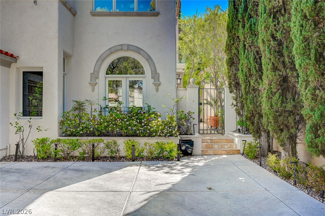 9005 Robinson Ridge Drive Las Vegas NV 89117