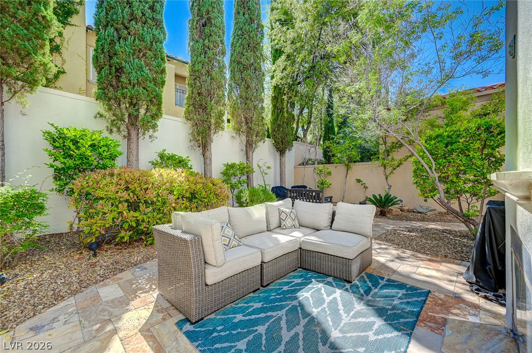 9005 Robinson Ridge Drive Las Vegas NV 89117
