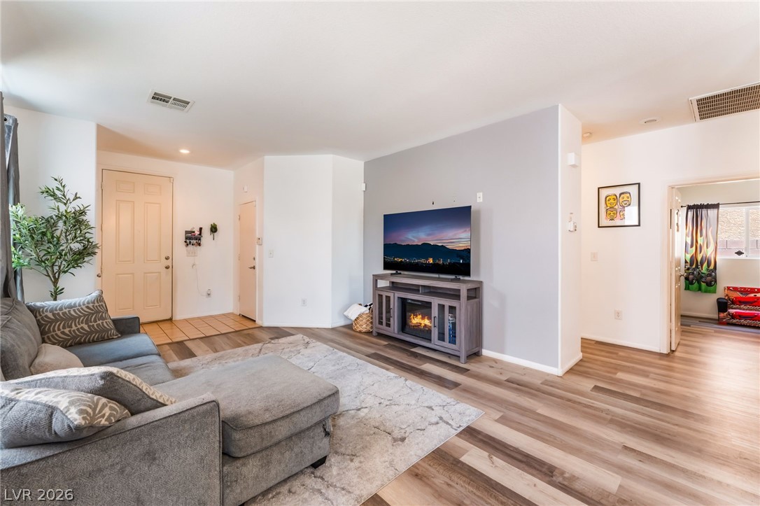2409 Cockatiel Drive North Las Vegas NV 89084