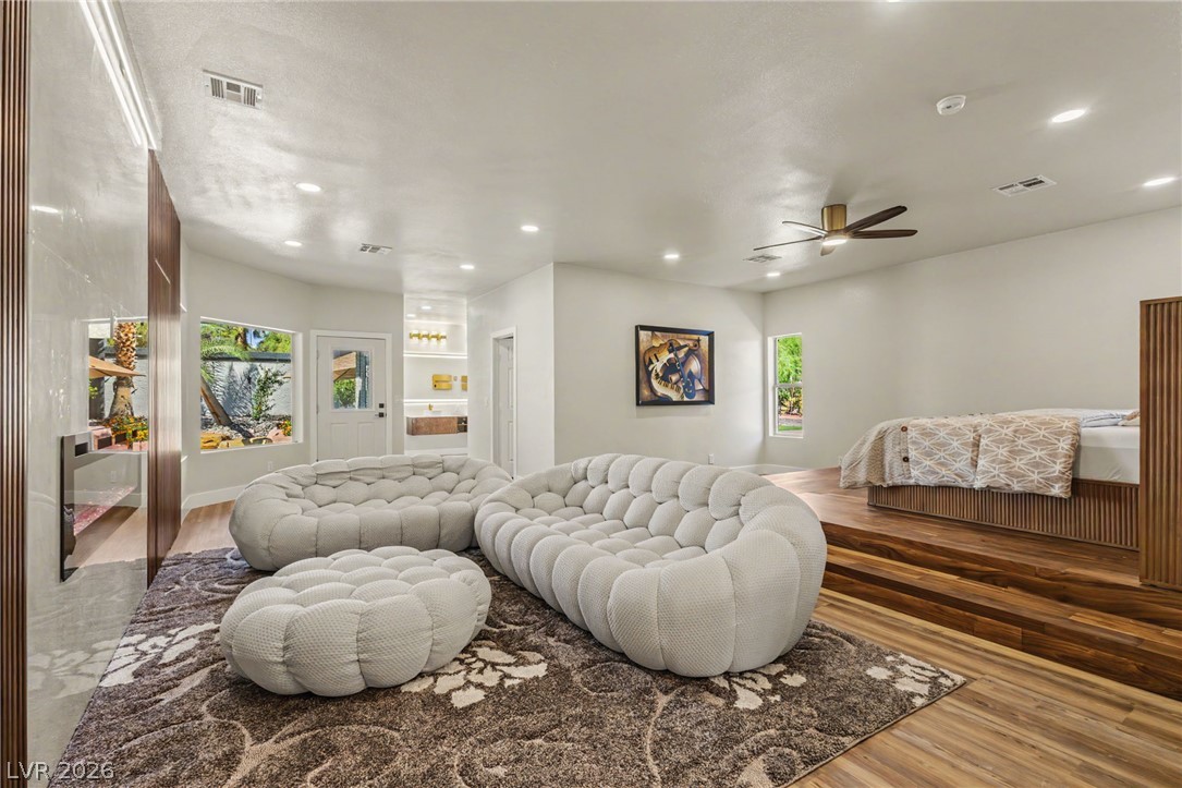 3125 Shadowleaf Court Las Vegas NV 89117