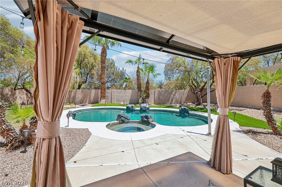 32 Daisy Meadow Terrace Henderson NV 89074