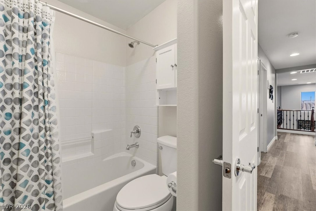 10133 Iron Wood Peak Avenue Las Vegas NV 89166