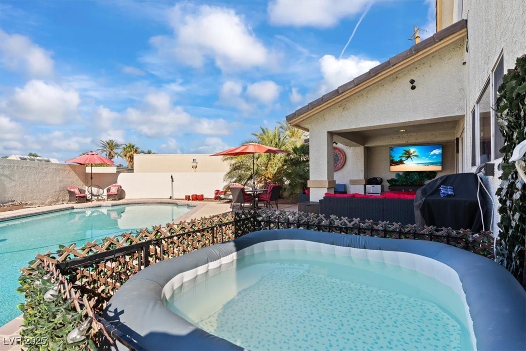 2639 Regency Cove Court Las Vegas NV 89121