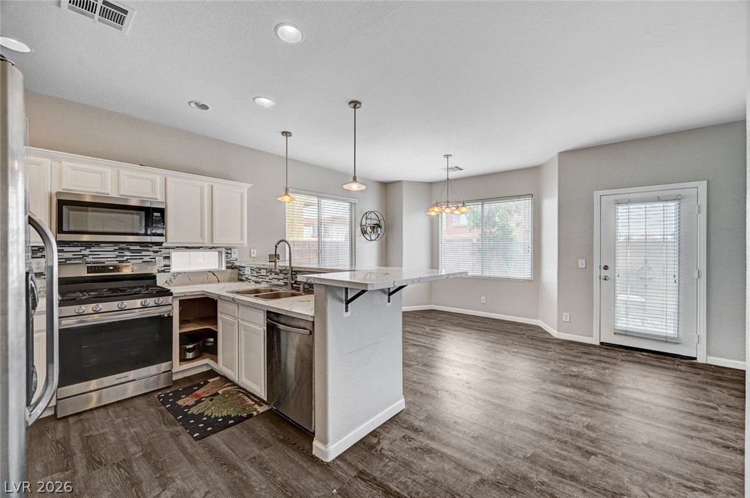 5109 Silent Valley Avenue Las Vegas NV 89139