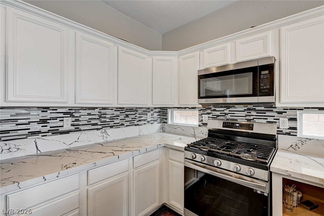 5109 Silent Valley Avenue Las Vegas NV 89139
