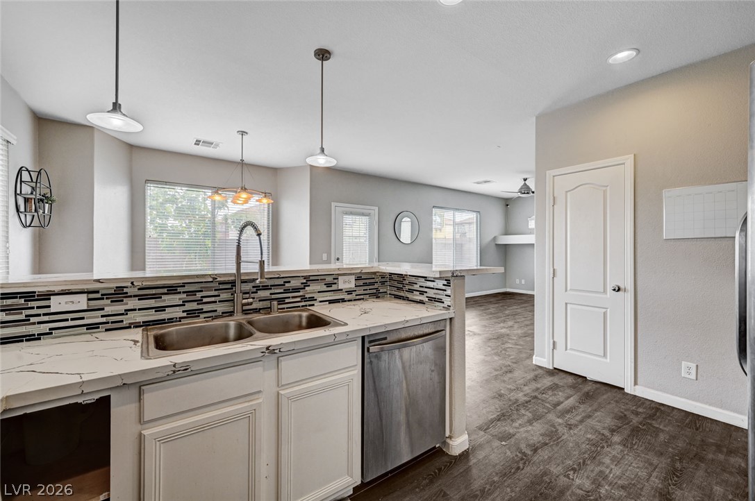 5109 Silent Valley Avenue Las Vegas NV 89139