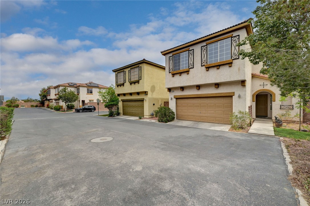 5109 Silent Valley Avenue Las Vegas NV 89139