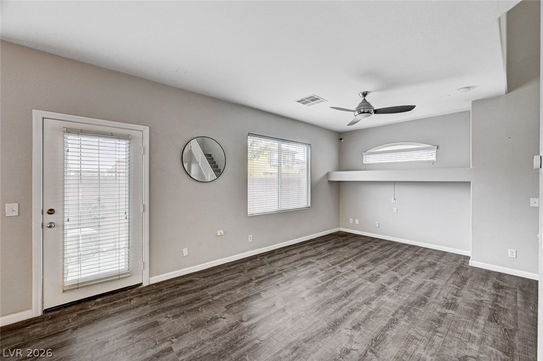 5109 Silent Valley Avenue Las Vegas NV 89139
