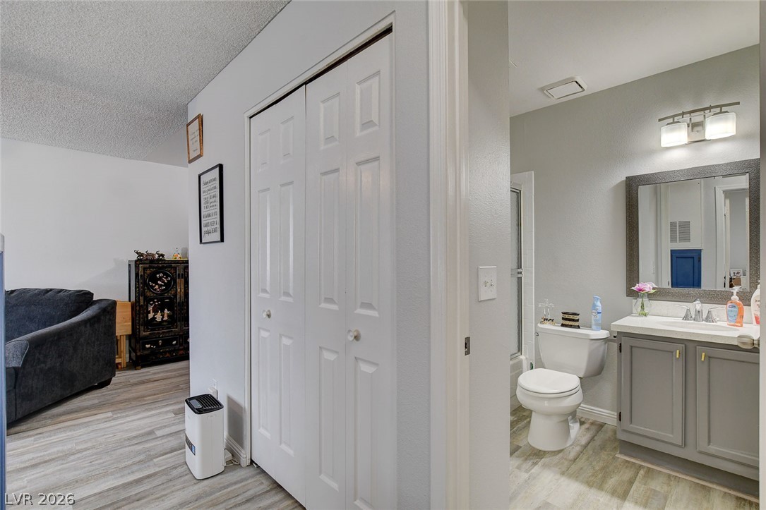 2128 Chertsey Drive D Las Vegas NV 89108
