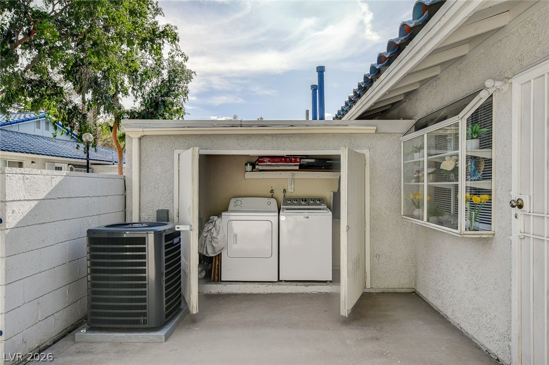2128 Chertsey Drive D Las Vegas NV 89108