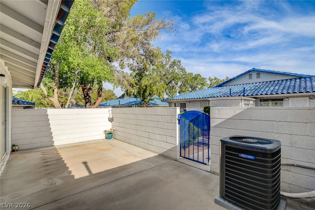 2128 Chertsey Drive D Las Vegas NV 89108