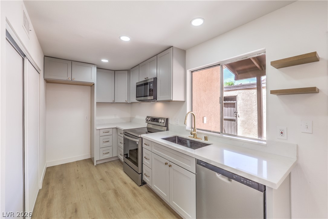 513 Starfire Place Las Vegas NV 89107