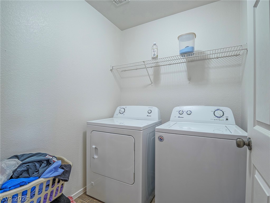 6581 Sunset Pines Street Las Vegas NV 89148