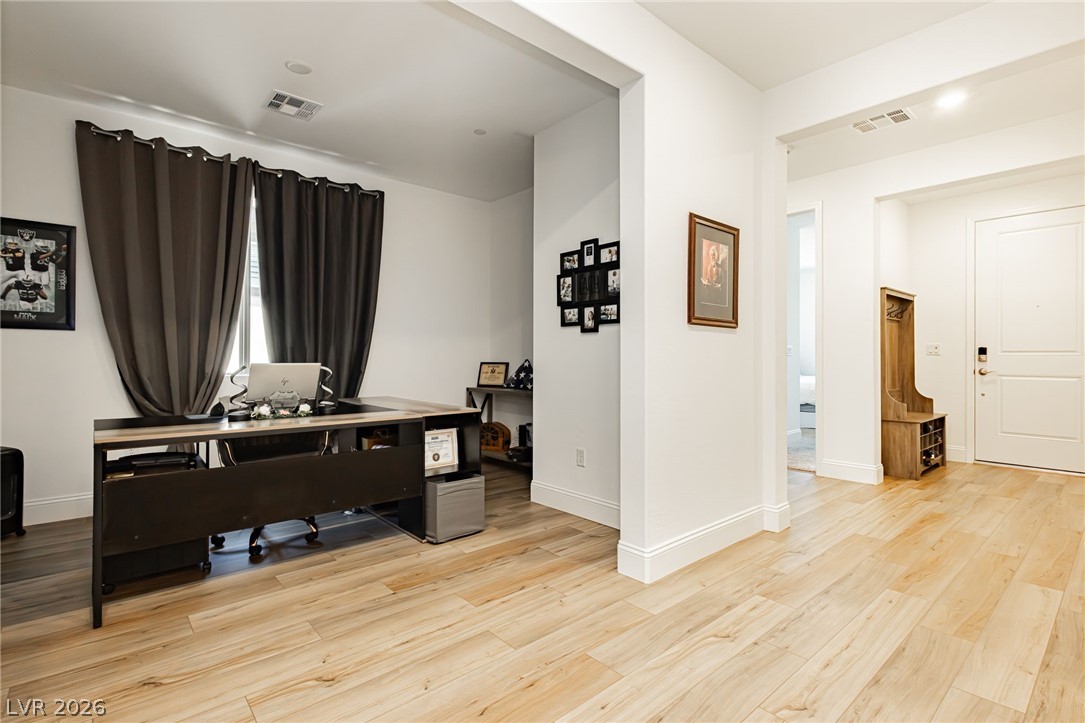 10135 Carmine Clay Drive Las Vegas NV 89143