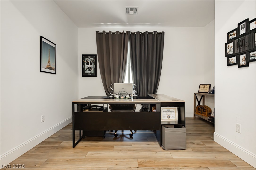 10135 Carmine Clay Drive Las Vegas NV 89143