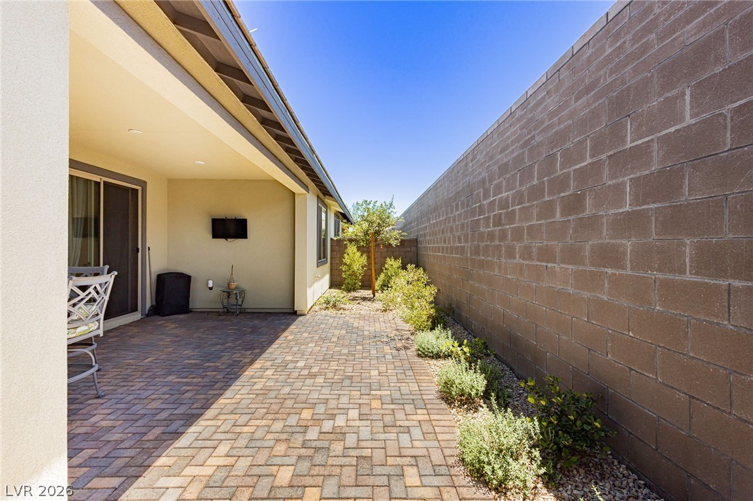 10135 Carmine Clay Drive Las Vegas NV 89143