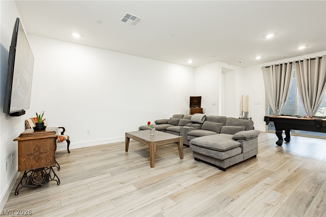 10135 Carmine Clay Drive Las Vegas NV 89143